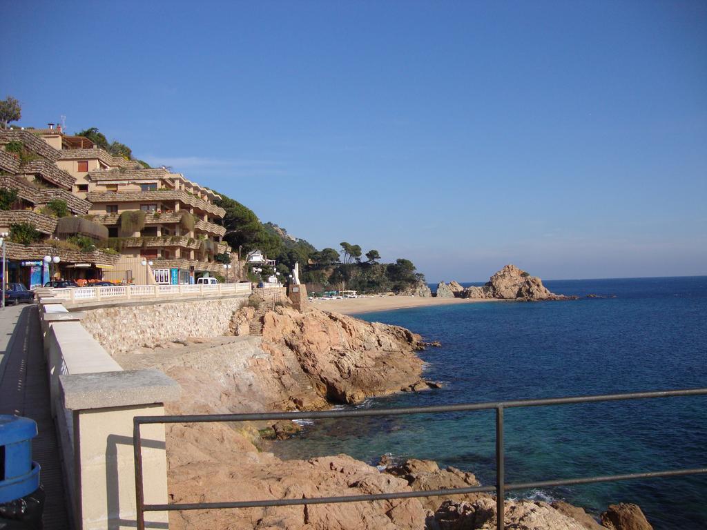 Apartaments Claudi Tossa de Mar Luaran gambar