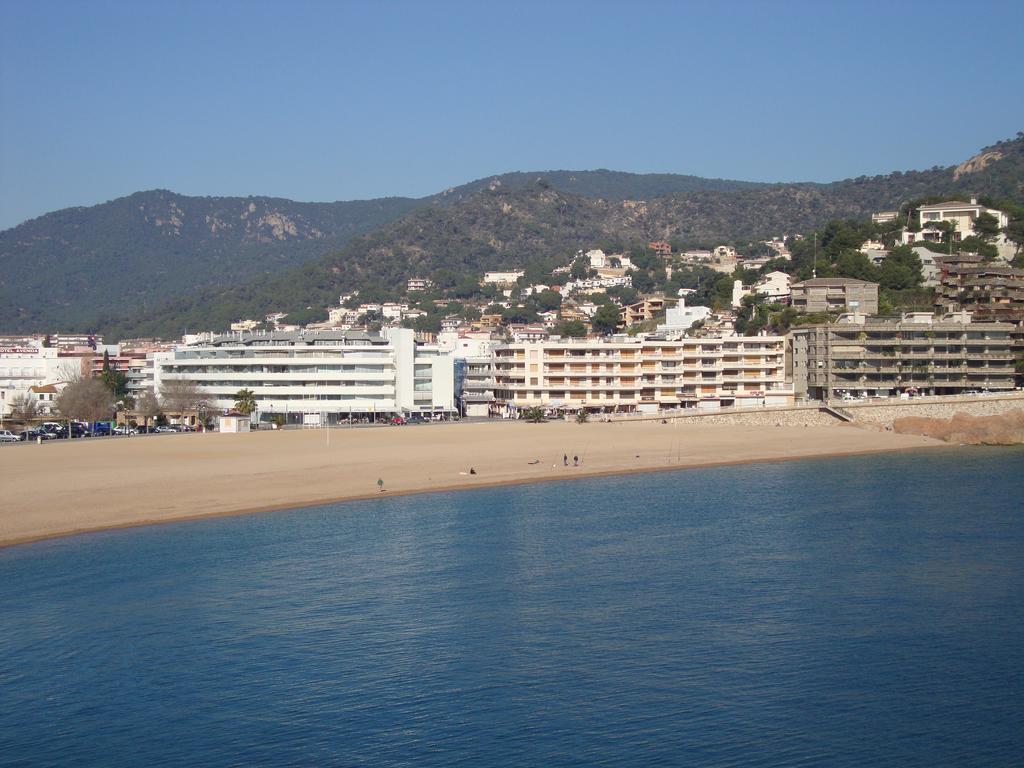 Apartaments Claudi Tossa de Mar Luaran gambar