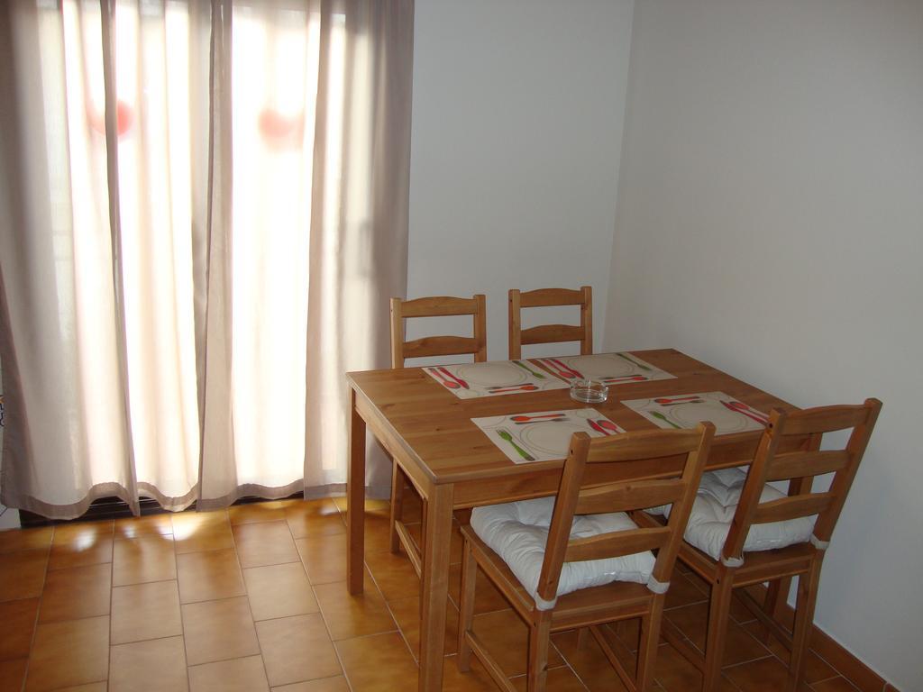 Apartaments Claudi Tossa de Mar Bilik gambar