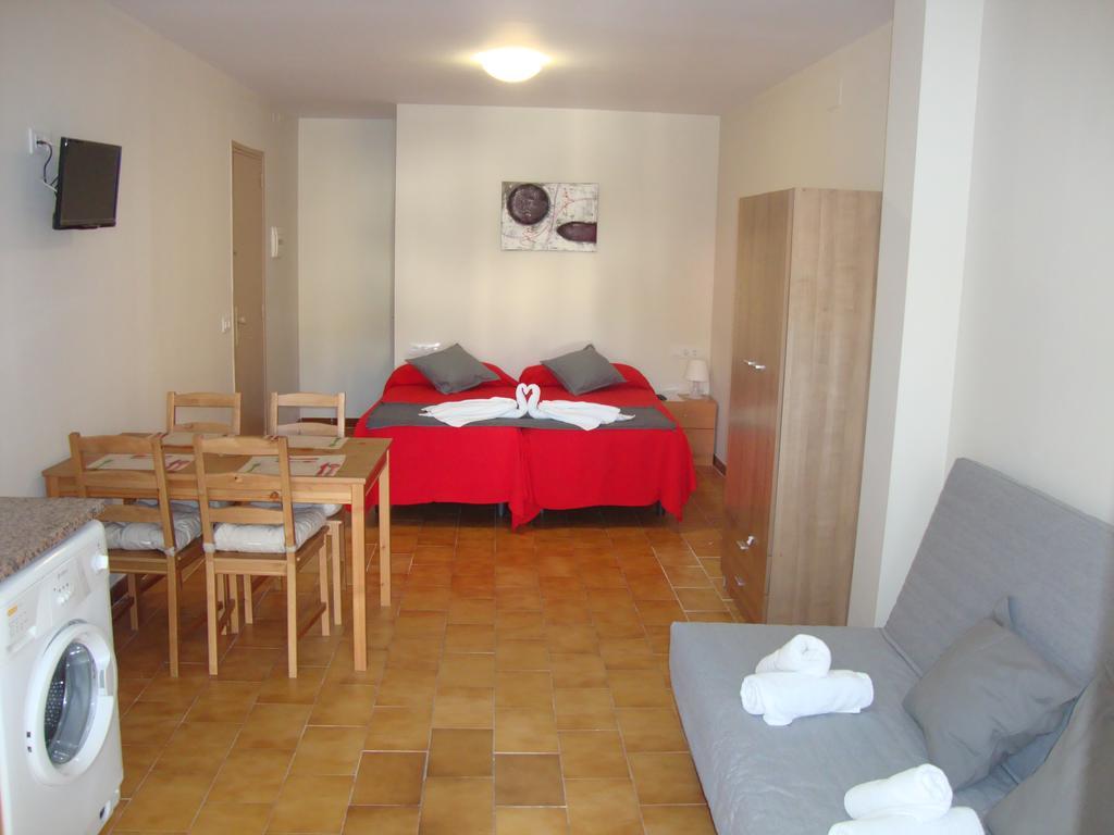 Apartaments Claudi Tossa de Mar Bilik gambar