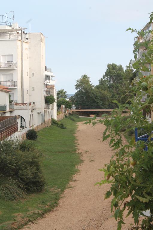 Apartaments Claudi Tossa de Mar Luaran gambar